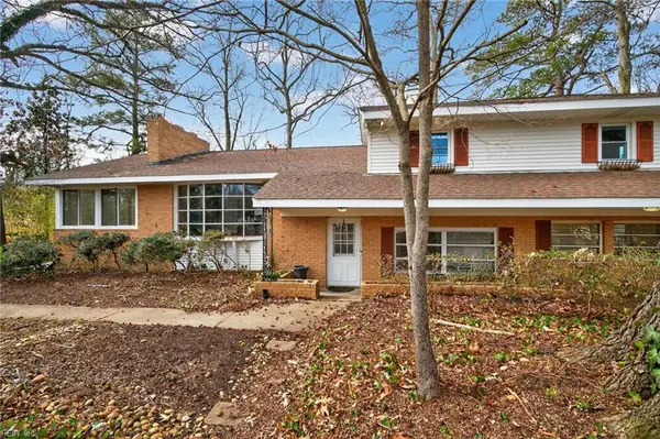 1502 James Landing, Chesapeake, VA 23321