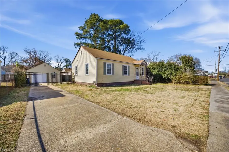 804 Cambridge Avenue, Portsmouth, VA 23707 - #2