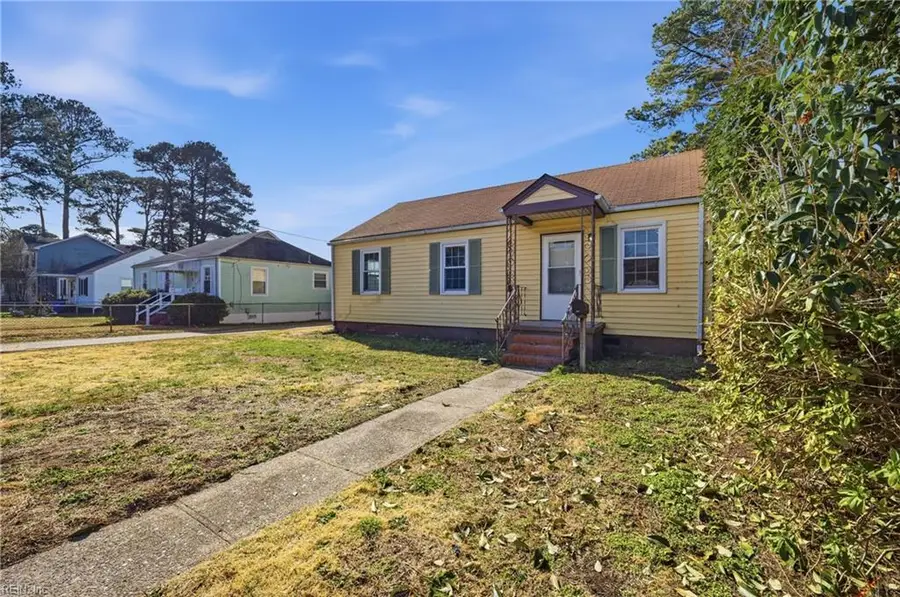 804 Cambridge Avenue, Portsmouth, VA 23707 - #3