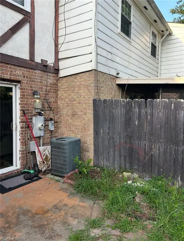 108 Tyburn Court, Hampton, VA 23669