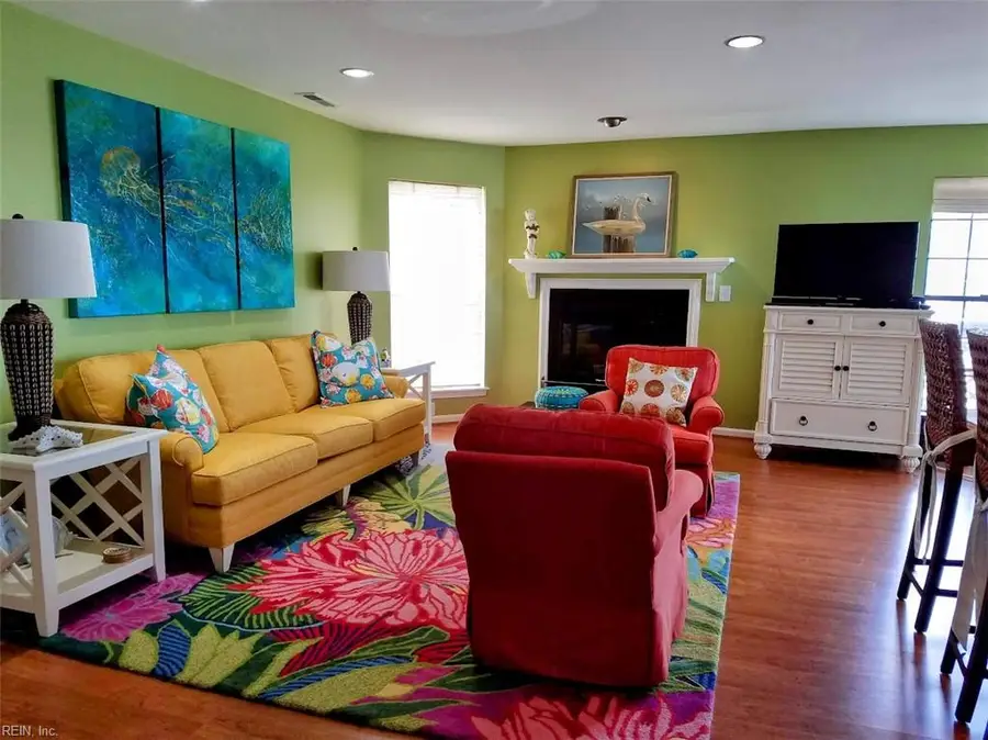 417 Harbour Point #202, Virginia Beach, VA 23451 - Image #3