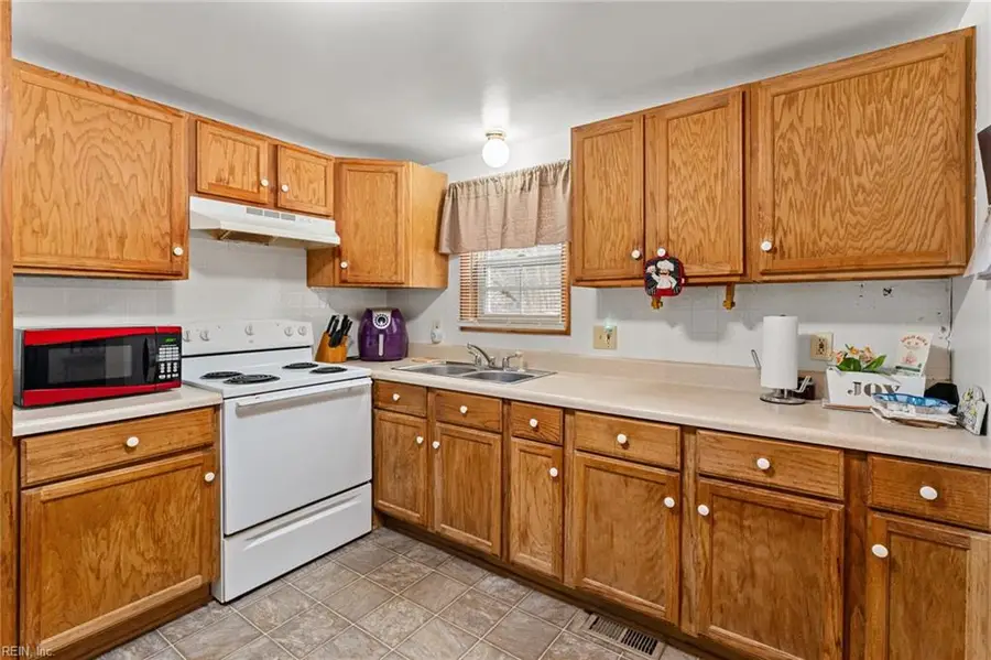 301 Osprey Road, Cardinal, VA 23025 - #3