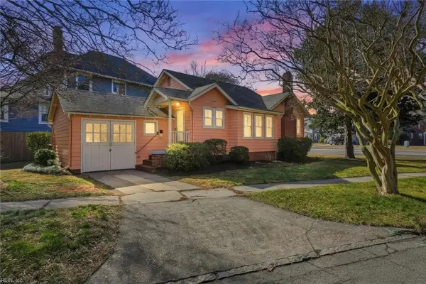 1164 Jamestown Crescent, Norfolk, VA 23508