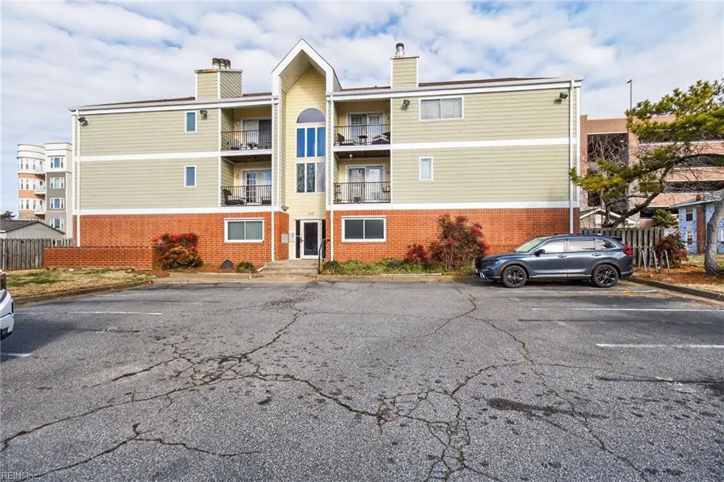 315 24th Street #120, Virginia Beach, VA 23451 - Image #1