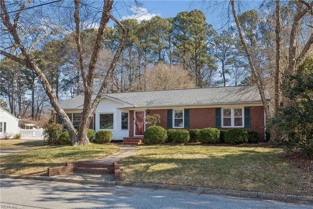 112 Hermitage Road, Newport News, VA 23606 - #1