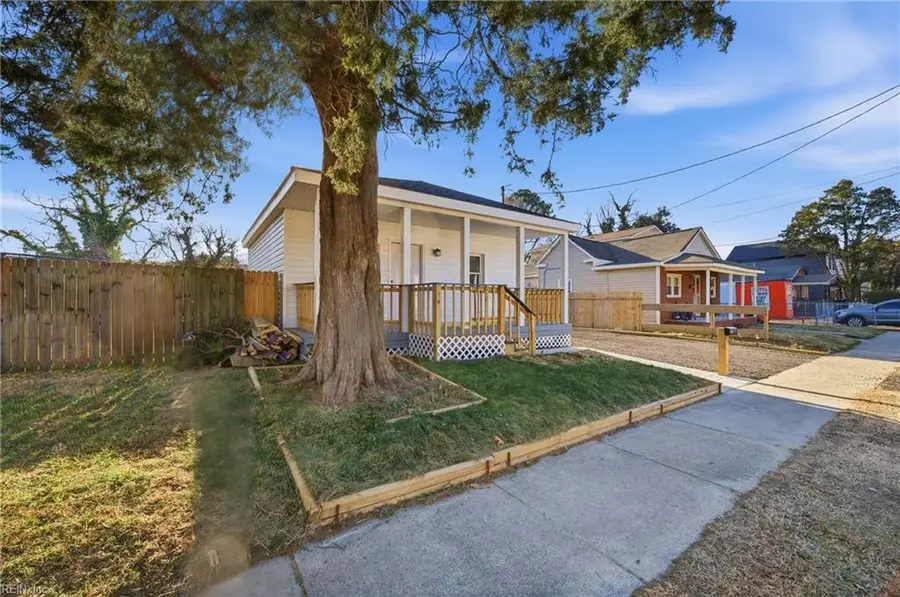 407 Pine Avenue, Newport News, VA 23607 - #2