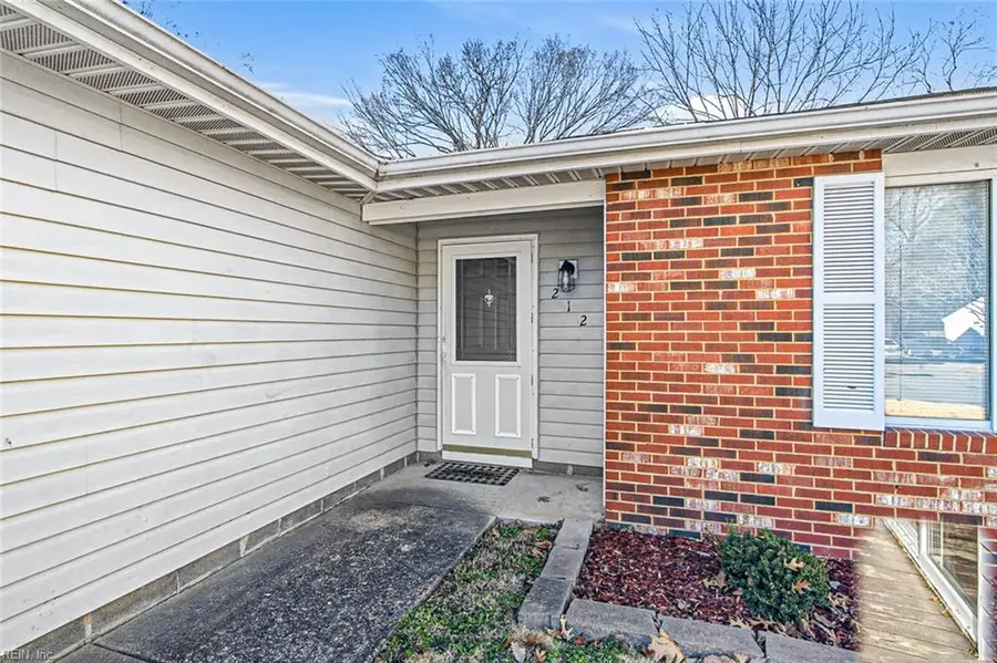212 Anne Drive #Dr, Newport News, VA 23601 - #3