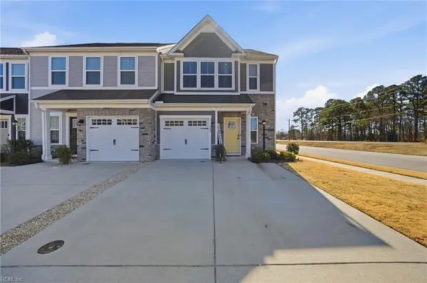 557 Bright Red Run, Chesapeake, VA 23323