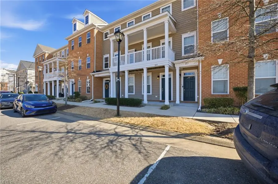 215 Waterside Drive #20, Hampton, VA 23666 - #2