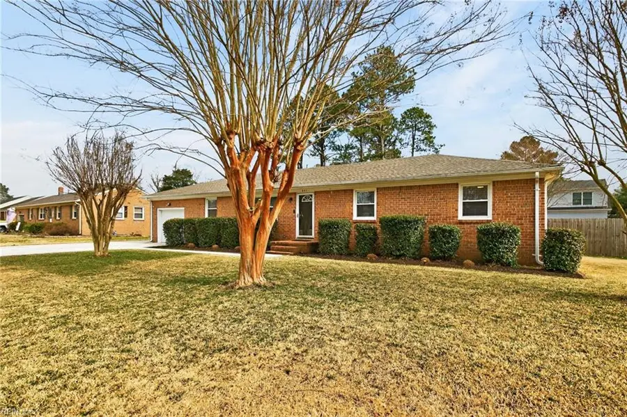 541 Long Avenue, Chesapeake, VA 23322 - #2