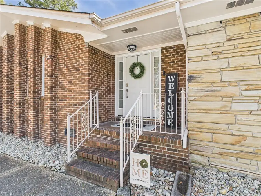 313 Mapleshore Drive, Chesapeake, VA 23320 - #3