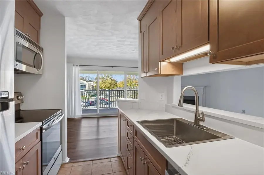 1012 Autumn Woods Lane #110, Virginia Beach, VA 23452 - #3