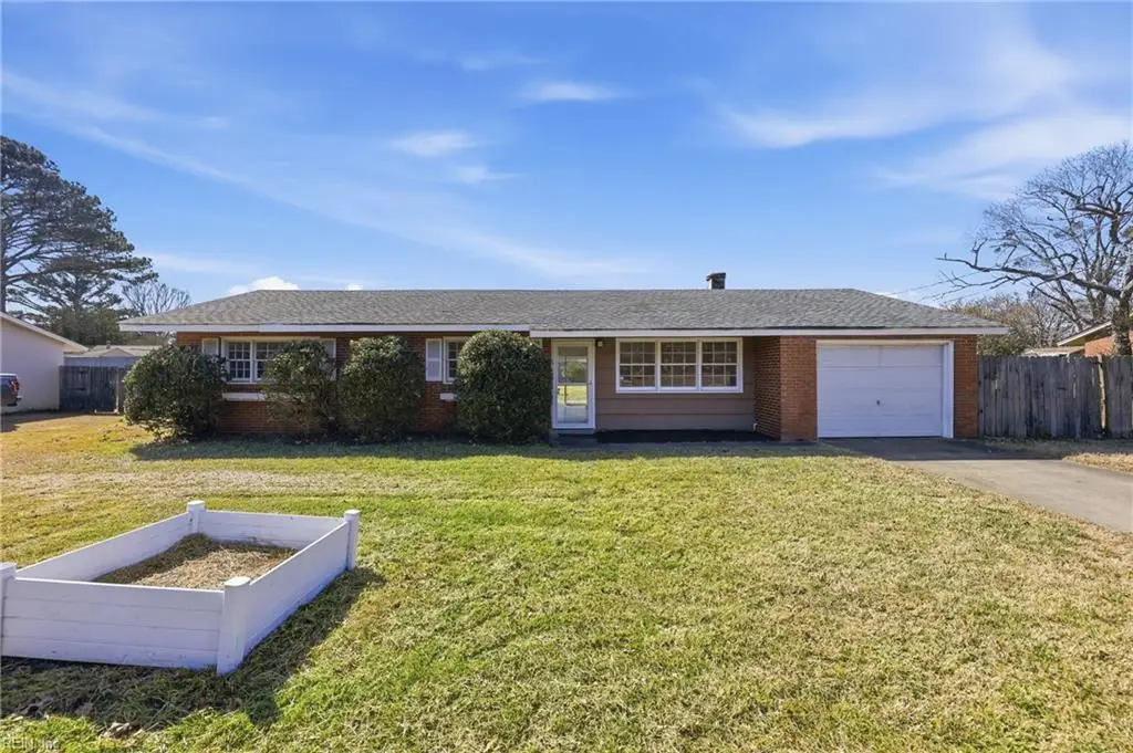 1521 N Great Neck Road, Virginia Beach, VA 23454 - #1