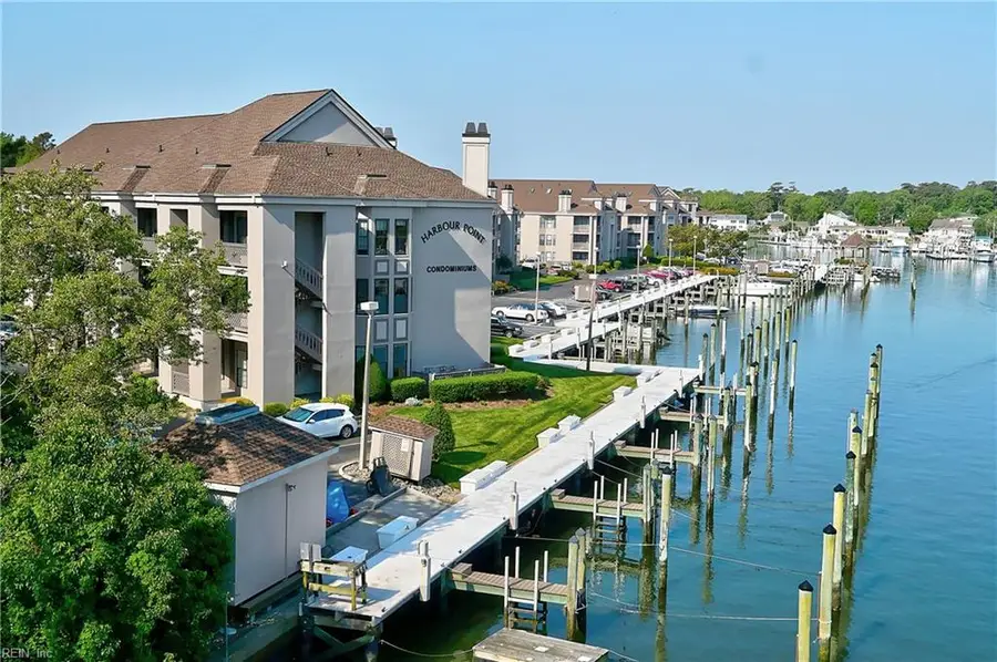 407 Harbour Pt Place #306, Virginia Beach, VA 23451 - #2