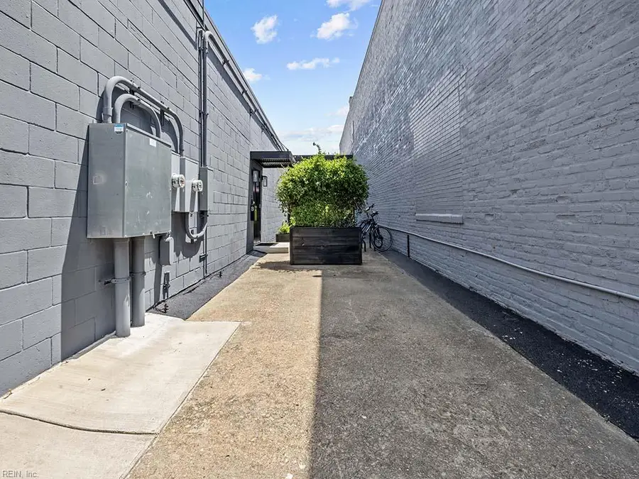 2406 Colley Avenue, Norfolk, VA 23517 - #2