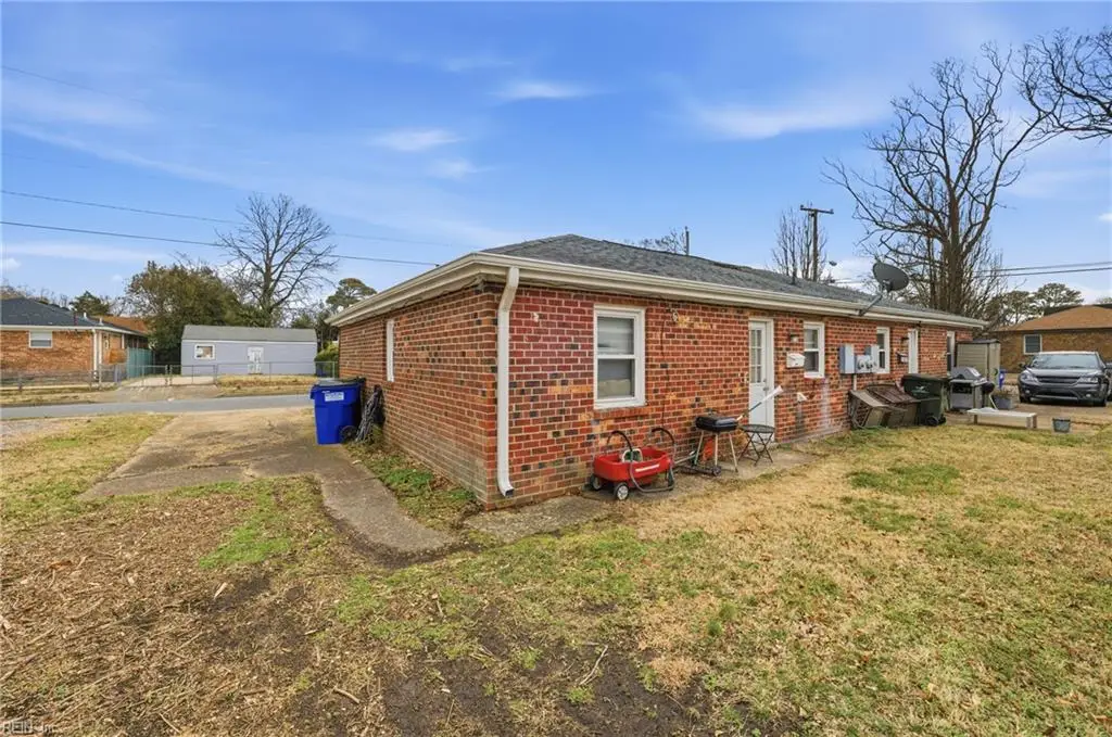 1050 E Chester Street, Norfolk, VA 23503 - #1