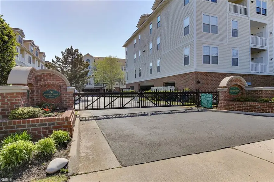 2900 Brighton Beach Place #204, Virginia Beach, VA 23451 - #2