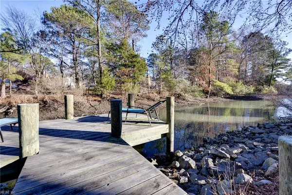 105 Glenn Cove, Seaford, VA 23696