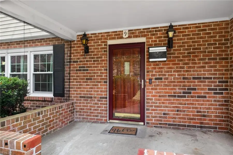 9 Fallmeadow Court, Hampton, VA 23666 - #3