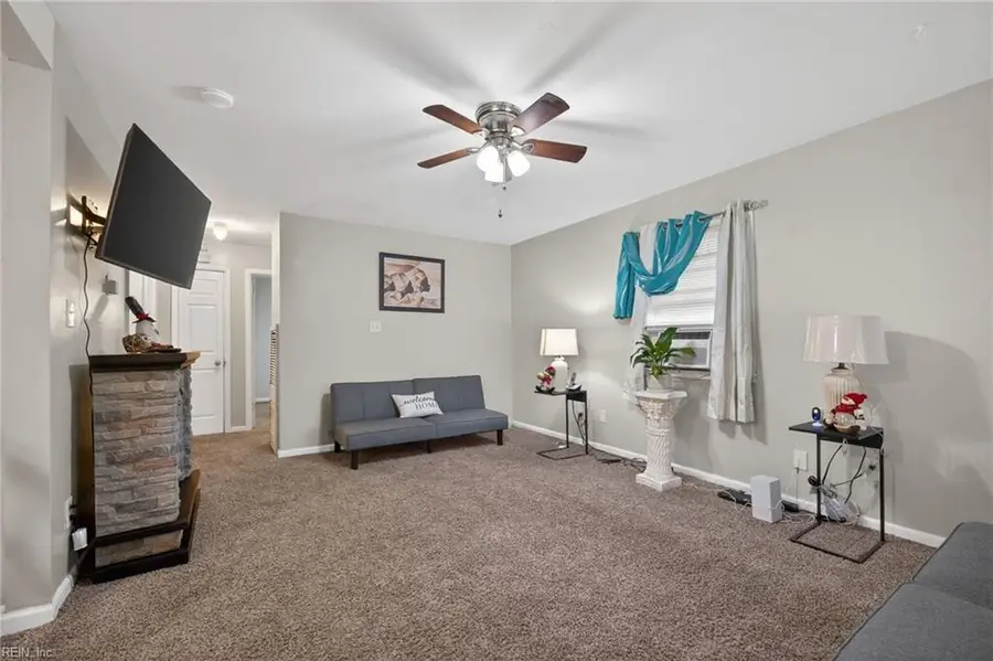 915 36th Street, Newport News, VA 23607 - #3