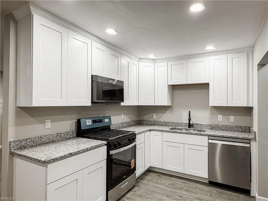 833 Scott Street, Norfolk, VA 23502 - #2