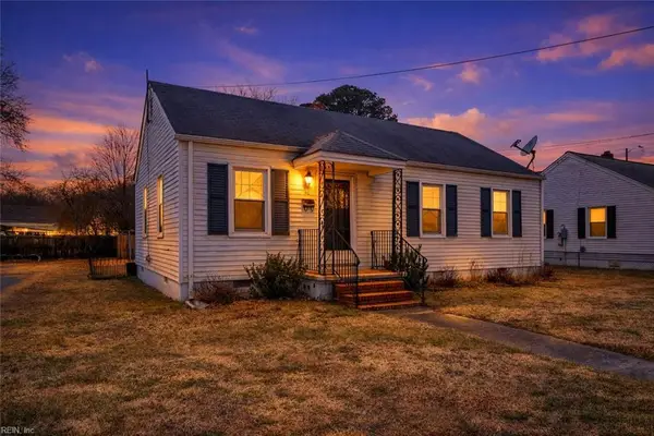 40 Crestwood Circle, Hampton, VA 23669