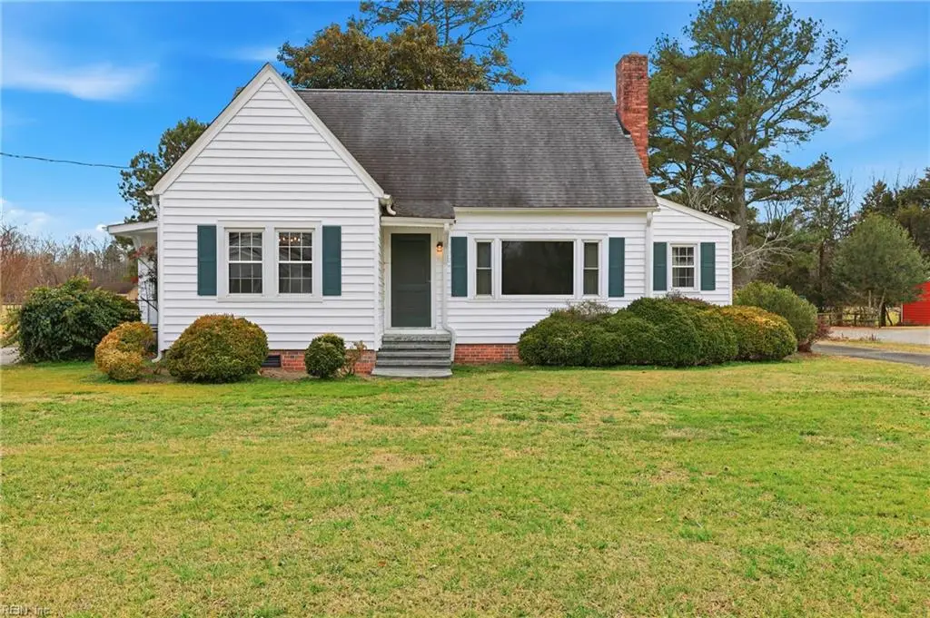 344 Colonial Trail E, Surry, VA 23883 - #1