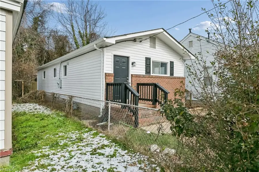 1239 24th Street, Newport News, VA 23607 - #3