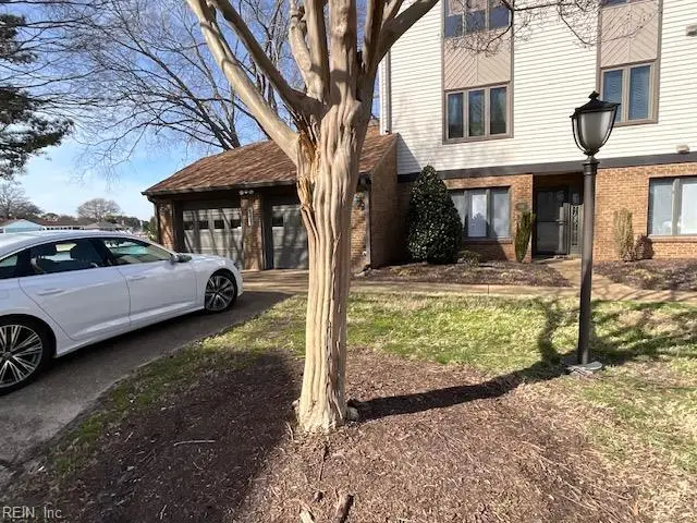 4223 Hatton Point Lane #27, Portsmouth, VA 23703 - #1