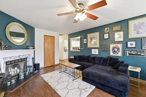 387 Pear Ridge Circle, Newport News, VA 23602