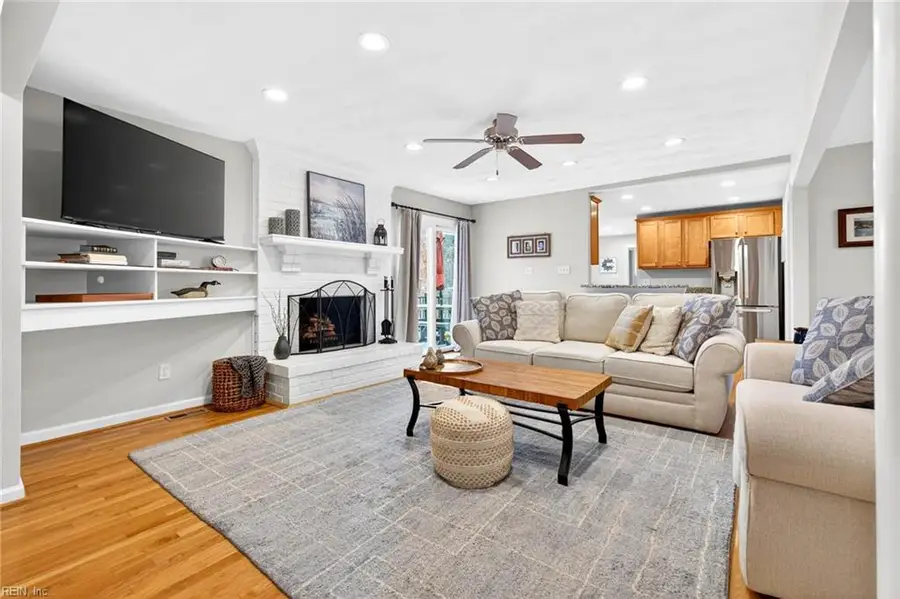 557 Longleaf Road, Virginia Beach, VA 23454 - #3