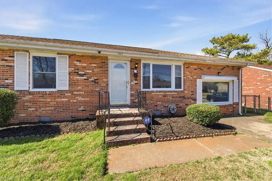 142 Armstrong Street, Portsmouth, VA 23704 - #2