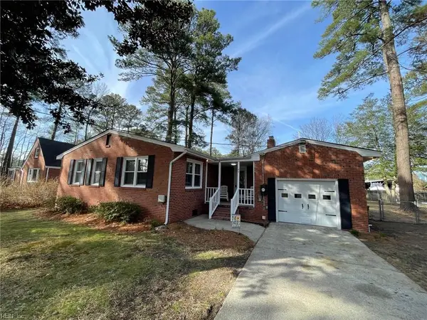 120 Causeway Drive, Chesapeake, VA 23322