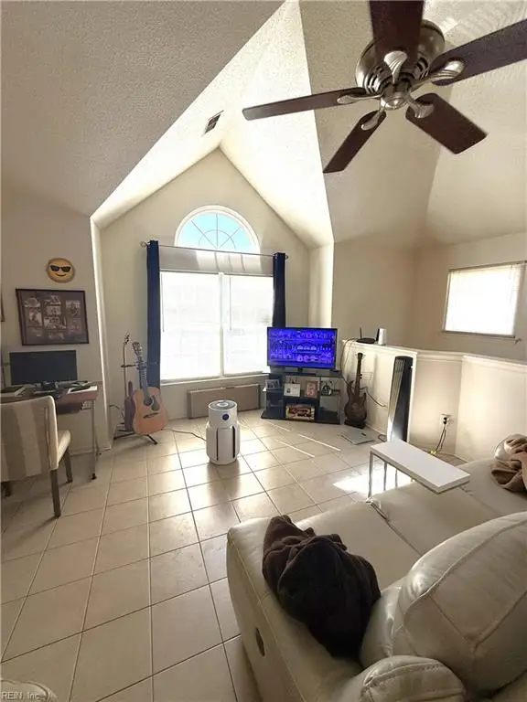 516 Rue Marseille, Chesapeake, VA 23320 - #2