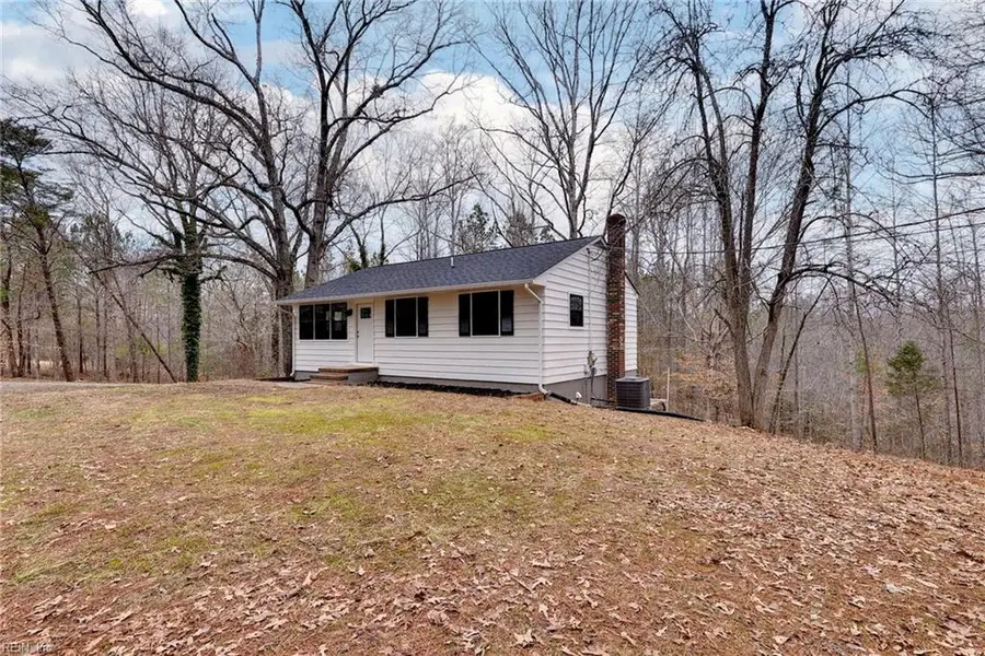 1026 Stewarts Road, Lanexa, VA 23089 - #2