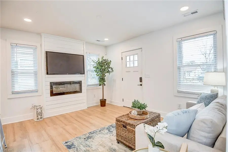 1928 Long Green Ln, Hampton, VA 23663 - #3