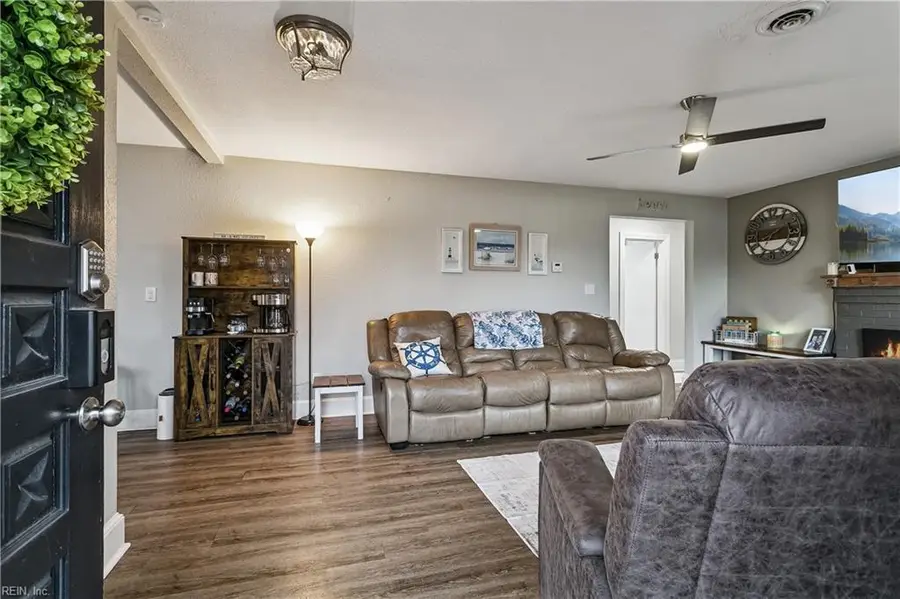 1724 Whaleyville Boulevard, Suffolk, VA 23434 - #2