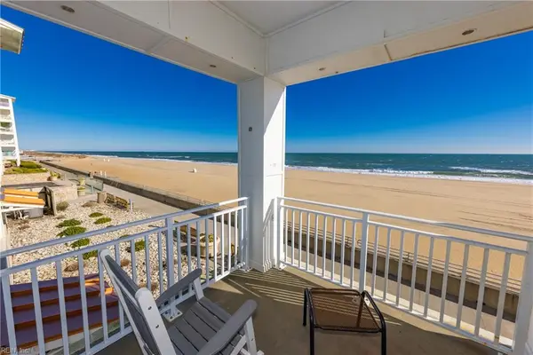 3738 Sandpiper Road #B106, Virginia Beach, VA 23456