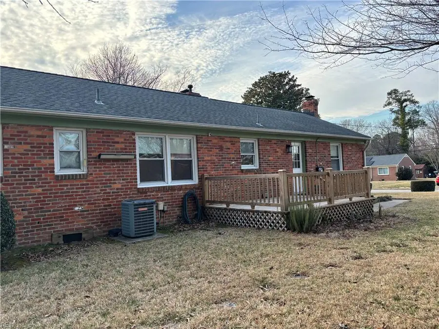 526 Spinnaker Road, Newport News, VA 23602 - #2