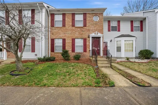 8 Saxony Place, Hampton, VA 23669