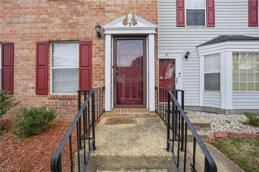 8 Saxony Place, Hampton, VA 23669 - #2