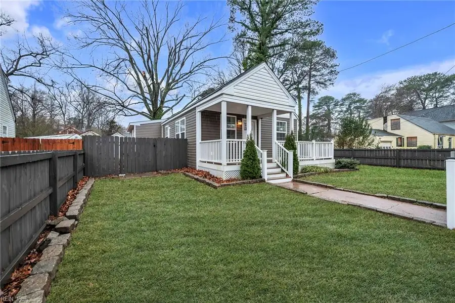 12 Brierdale Place, Portsmouth, VA 23702 - #3