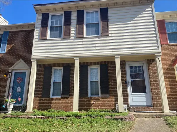 929 Still Harbor Circle, Chesapeake, VA 23320