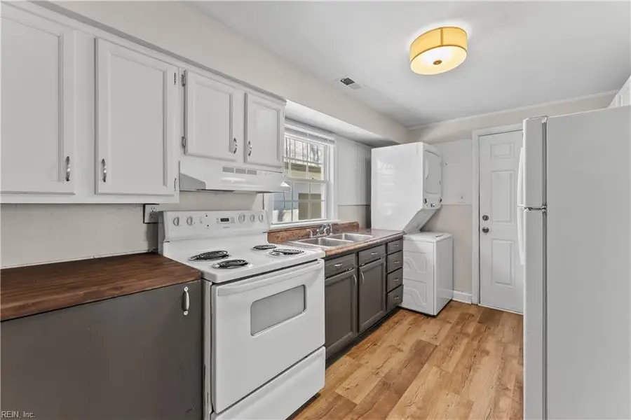 2222 Marshall Avenue, Norfolk, VA 23504 - #3