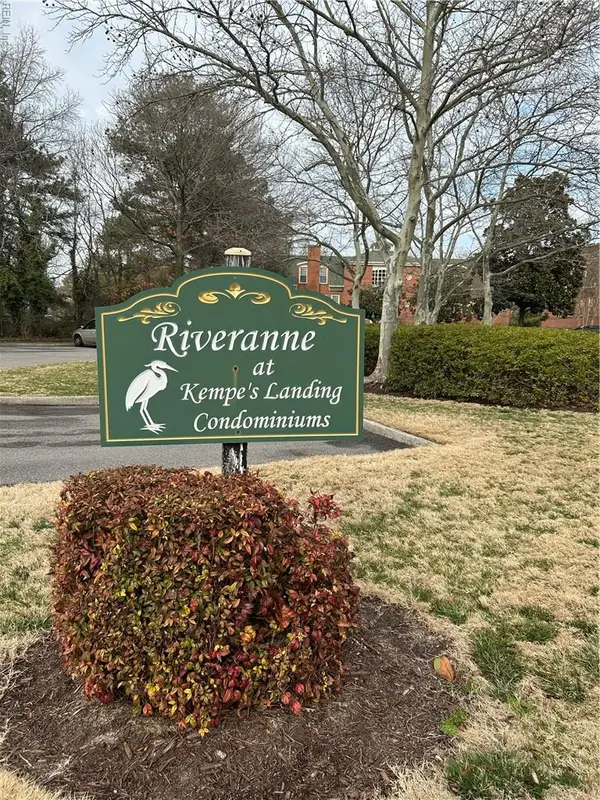 300 Riveranne Court #313, Virginia Beach, VA 23462