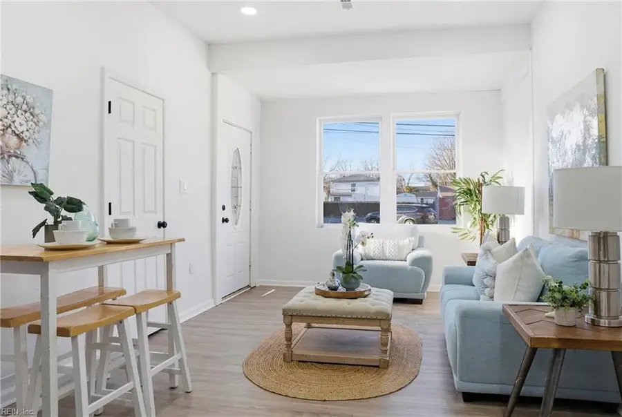 626 42nd Street, Newport News, VA 23607 - #2