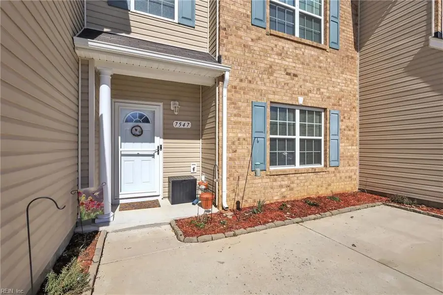 7547 Villa Court, Gloucester Point, VA 23062 - #3