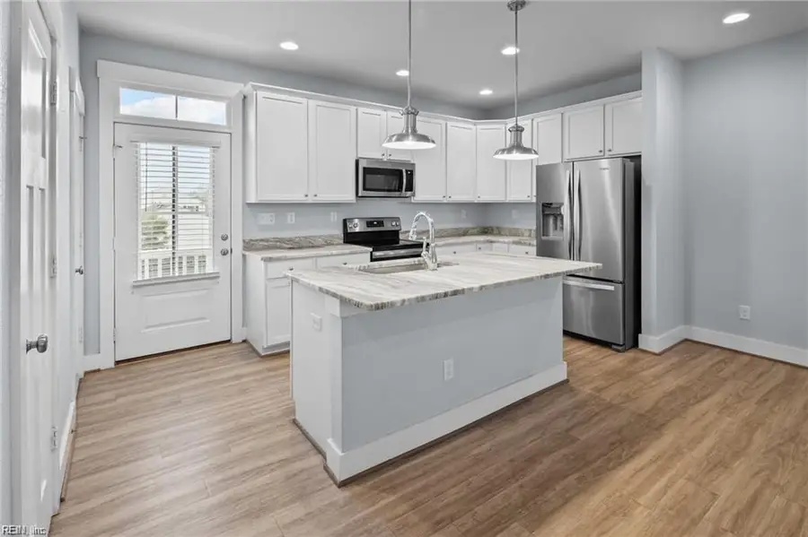 418 19th Street, Virginia Beach, VA 23451 - #3