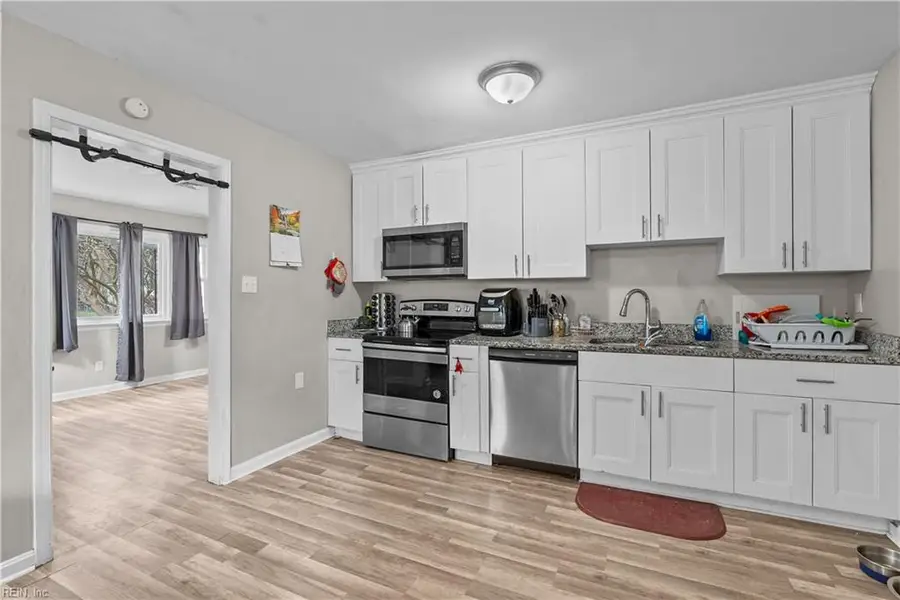 6006 Old Avenue, Newport News, VA 23605 - #2