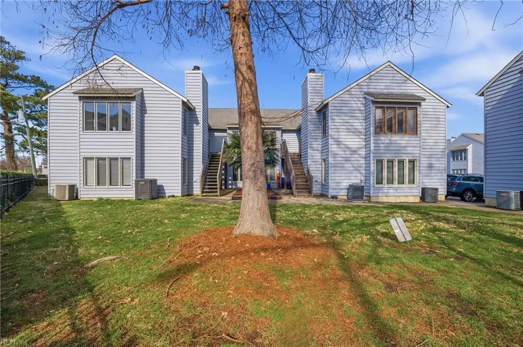 652 Pinewood Drive, Virginia Beach, VA 23451 - #1